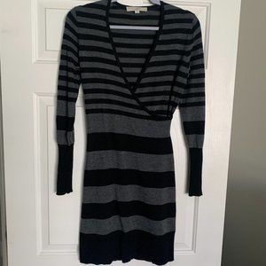 Ann Taylor LOFT Women's Long Sleeve Knit V-Neck Sweater Dress XS Black Gray